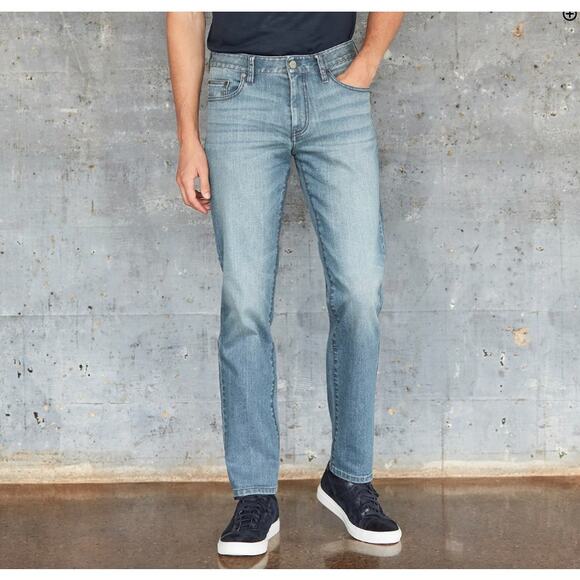 J. Hilburn Pacific Light Wash Stretch Denim Jeans Men's - Picture 1 of 8
